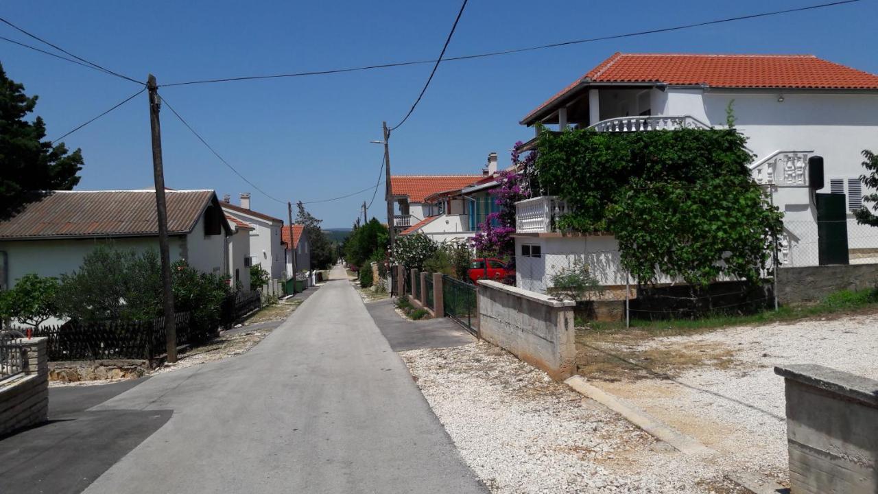 Apartment Ana Gornji Karin Dış mekan fotoğraf
