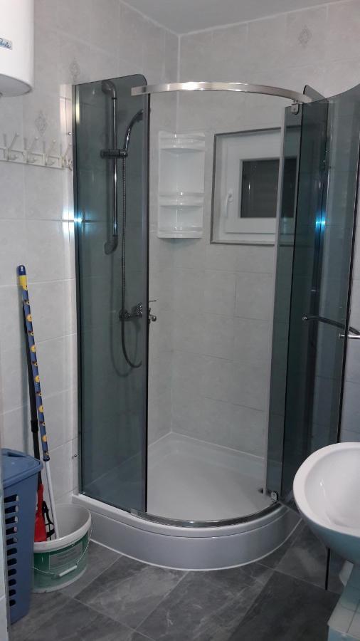 Apartment Ana Gornji Karin Dış mekan fotoğraf