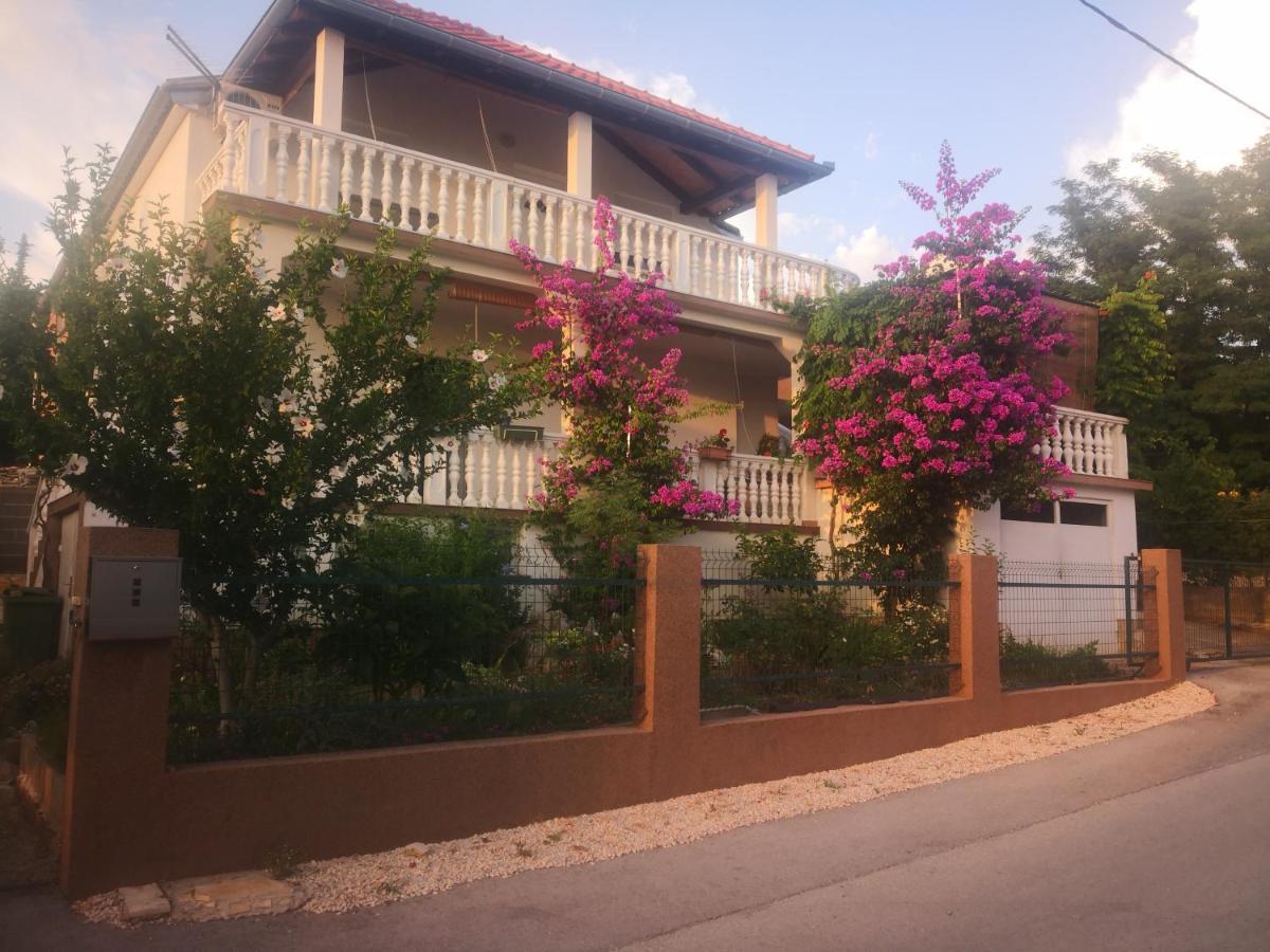 Apartment Ana Gornji Karin Dış mekan fotoğraf